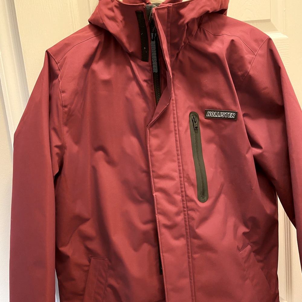 Hollister men’s jacket. Worn 2x. Warm !! Dark red/maroon.